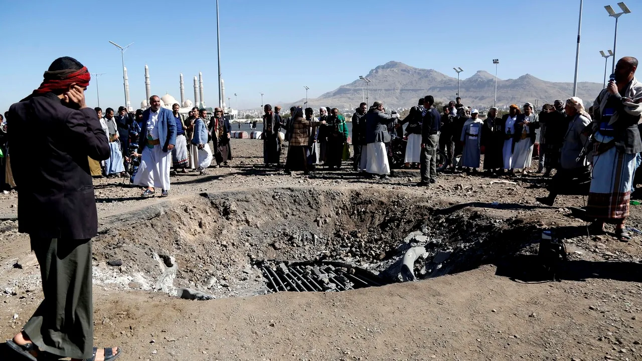 Arabia Saudită lansează o operațiune militară de amploare în Yemen după un atac sângeros al rebelilor houthi