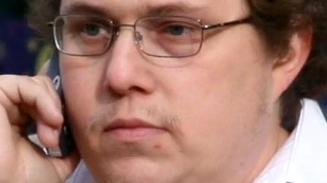 Pedofil compulsiv, prins în timp ce „se atingea