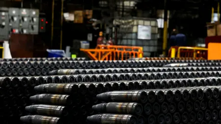 NATO vrea să revoluționeze industria militară. Standardizarea OBUZELOR de artilerie poate deveni realitate după summitul de la Washington