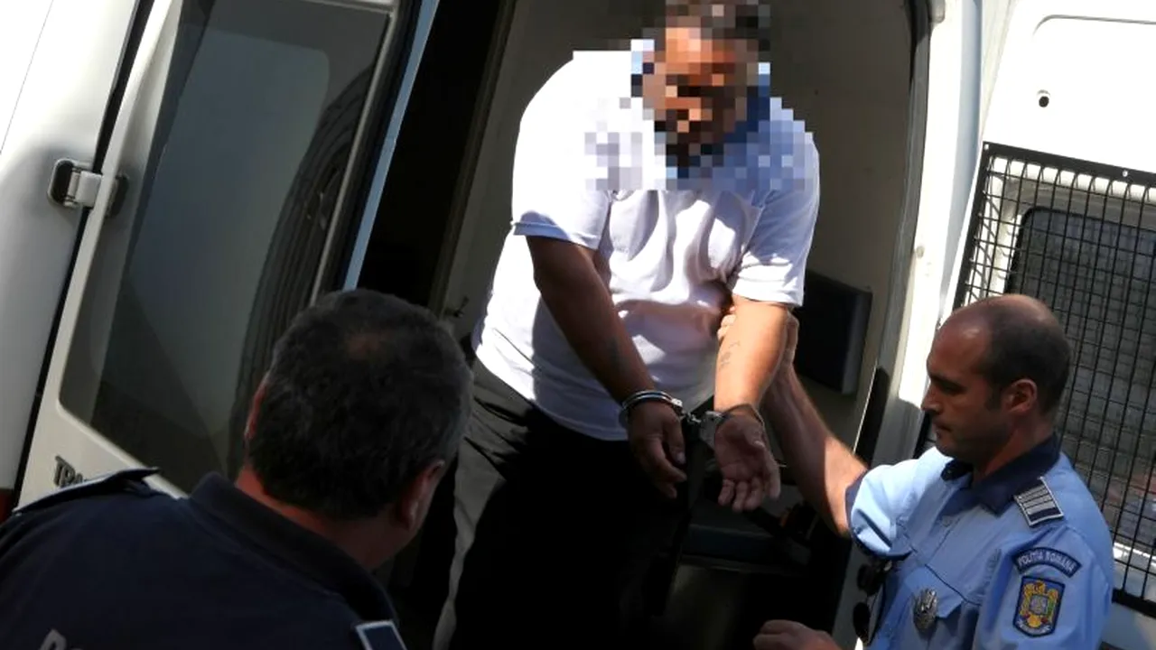 Profesor din Târgu Mureș reținut după ce a sechestrat copii în clasă și i-a obligat să se dezbrace