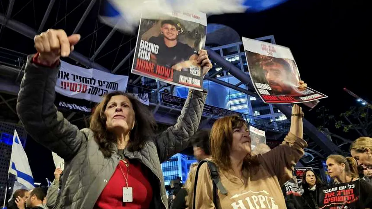 LIVE UPDATE | Război Israel-Hamas. Proteste în Tel Aviv, după ce IDF a ucis din greşeală 3 ostatici deţinuţi de Hamas: „Toți deplângem pierderea lor”