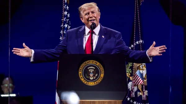 Trump deschide un nou front cu Canada: amenință compania Bombardier cu blocarea vânzărilor în SUA: „Dacă vor piața noastră, să producă aici”