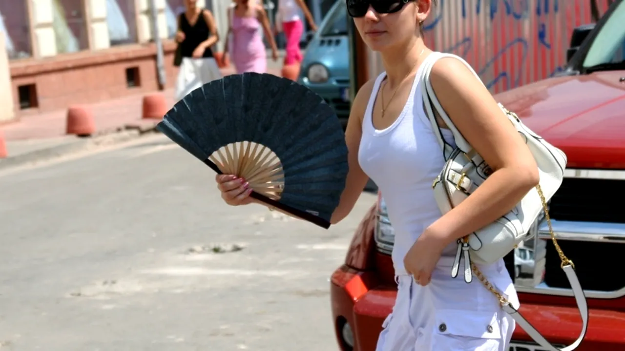 DIETĂ DE CANICULĂ. Top 5 alimente care nu ar trebui să lipsească din meniul zilnic în zilele toride