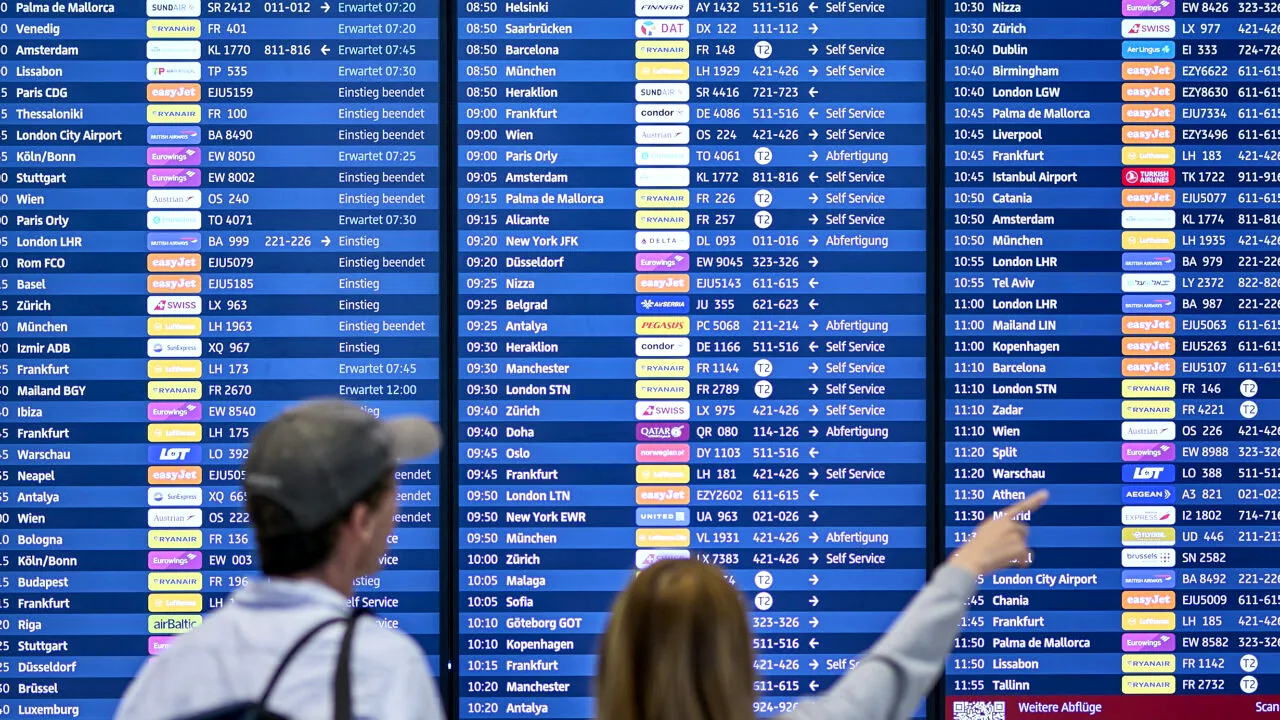 Haos pe Aeroportul Otopeni. 29 de zboruri anulate miercuri, majoritatea spre Orientul Mijlociu. Lista completă a curselor suspendate