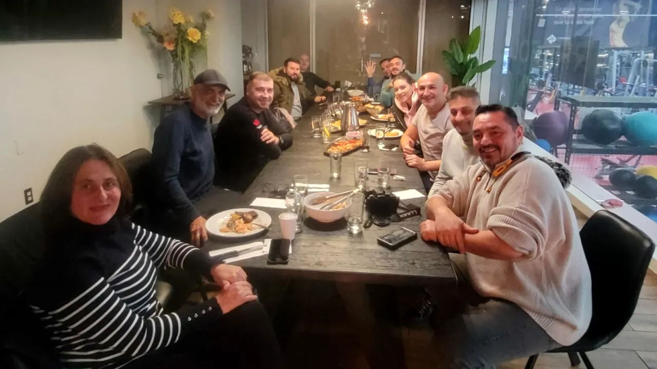 Damian Drăghici va concerta la Montreal! Până atunci l-a vizitat pe fostul pugilist Lucian Bute