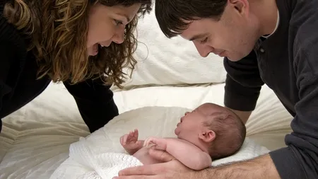 STUDIU. Cât de bine este ca părinții să își liniștească copiii atunci când se trezesc din somn