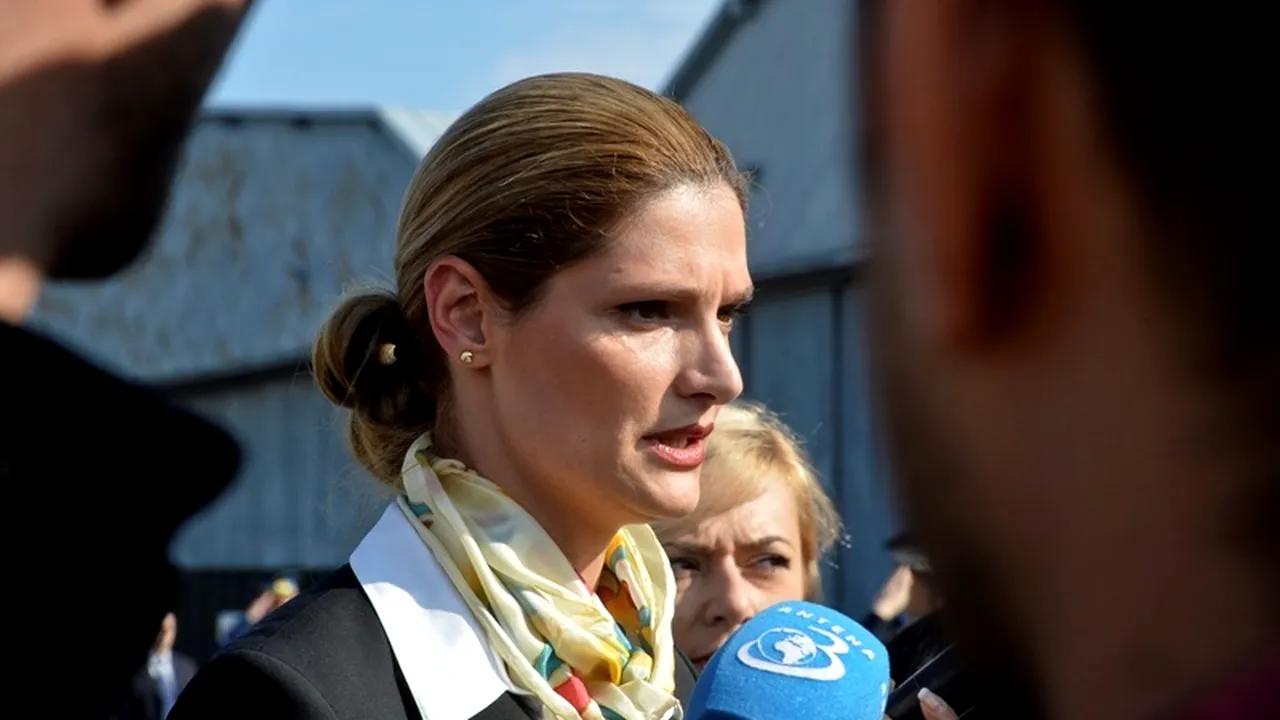 Ministrul Transporturilor: Azi vom discuta cu FMI noul calendar pentru privatizarea CFR Marfă