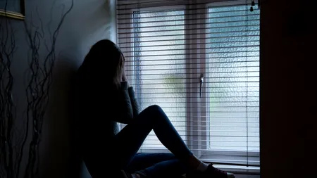 O româncă stabilită în Italia, snopită în BĂTAIE, într-un loc public, chiar de fostul partener nord-african. Femeia tocmai îl denunțase la poliție