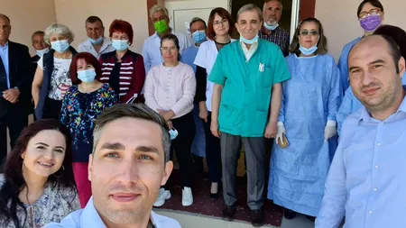 Vaccinarea anti-COVID se mută în muzee, gări, aeroporturi și „între blocuri”. Anunțul lui Valeriu Gheorghiță