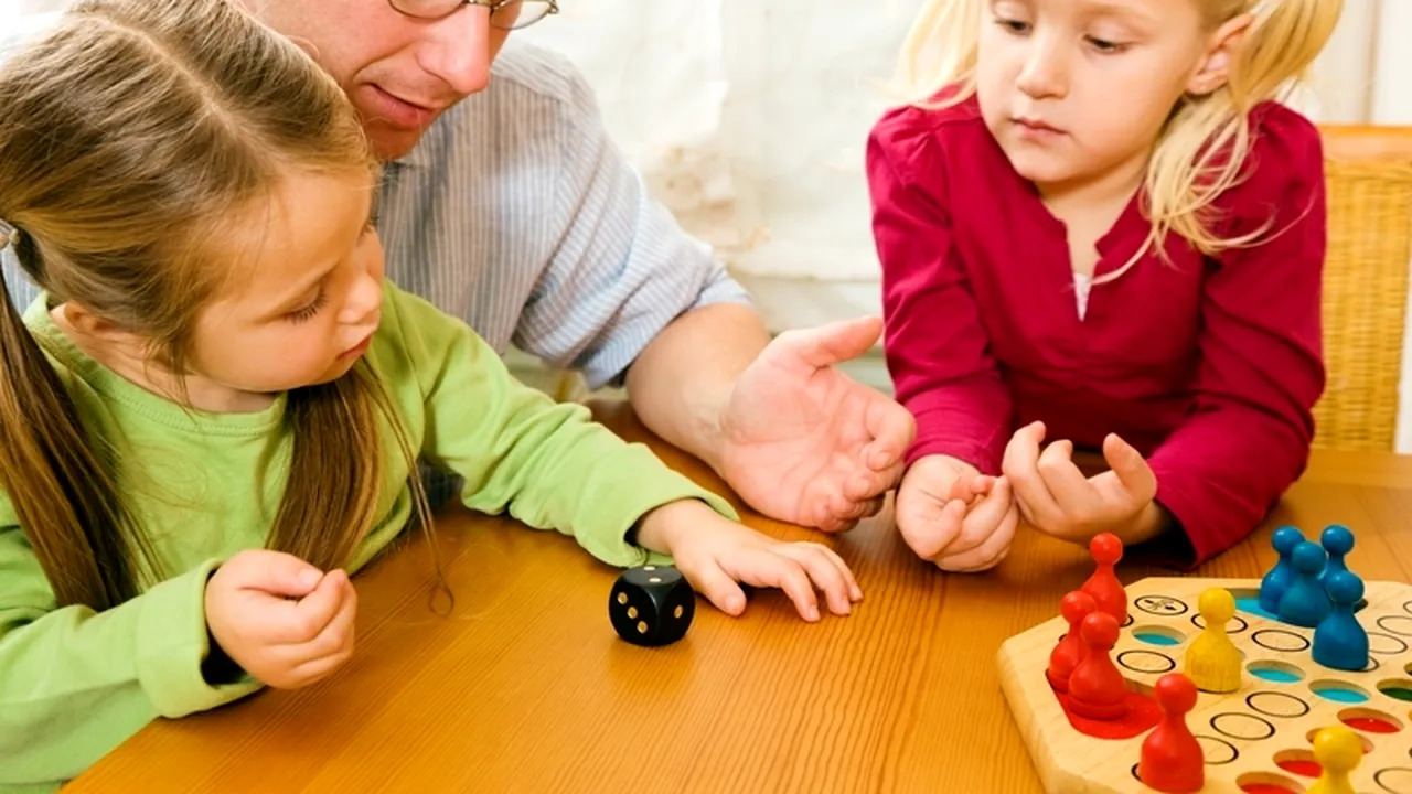 Terapiile oferite de ONG-uri copiilor cu autism, decontate de CNAS