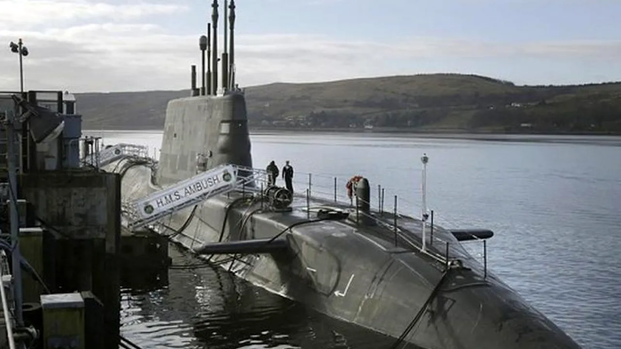 Marea Britanie investește masiv într-o bază navală nucleară din Scoția