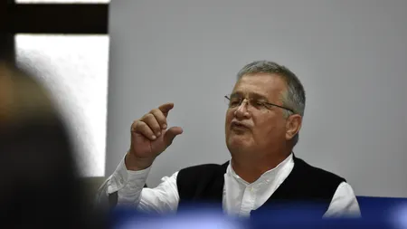 VIDEO | Mircea Dinescu: „Dacă Ceauşescu trăia, la anul ieşea preşedinte cu 90%”