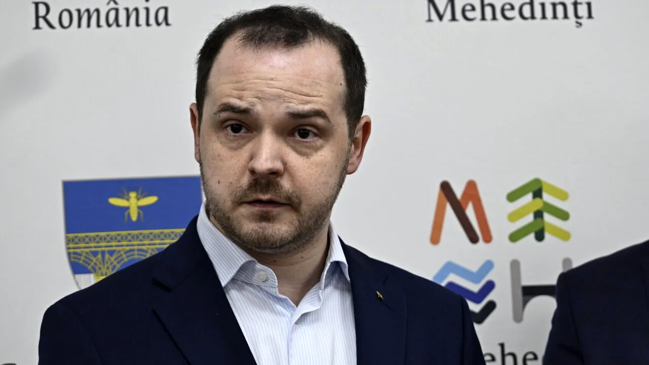 Anunțul lui Alexandru Rogobete, după cazul fetiței de 2 ani: „Am propus ca intervenţiile chirurgicale stomatologice să poată fi desfăşurate şi în spitalele publice”