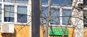 O elevă de 18 ani A CĂZUT de la etajul 1 al liceului din Capitală în care învață