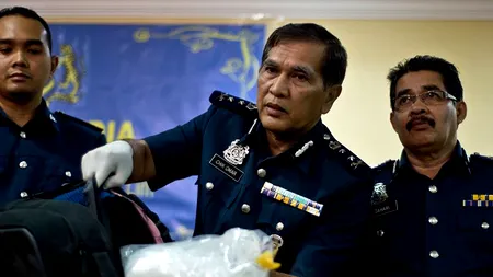 Atenție ce transportați în bagaje când mergeți în aceste țări. Patru români sunt arestați pentru trafic de droguri în Malaysia. Unul dintre ei, condamnat la moarte