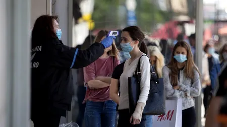 DECIZII. Nu va fi obligatorie măsurarea temperaturii pentru clienții teraselor