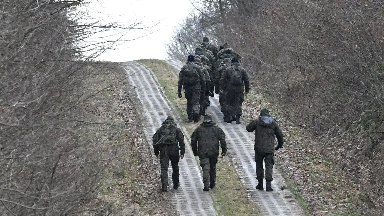 Polonia suspectează că o rachetă lansată de Rusia a traversat spațiul său aerian /Ședință de urgență a Guvernului de la Varșovia