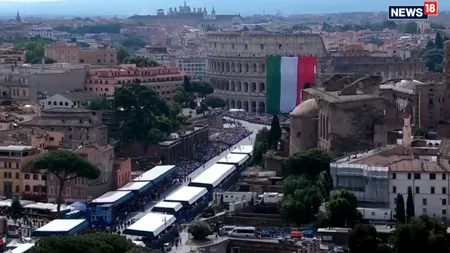 Cum au sărbătorit italienii 80 de ani de la înființarea republicii. Unul din simbolurile Romei antice, îmbrăcat în steagul național. Vezi cele mai impresionante imagini