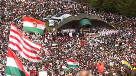 Președintele Ungariei, printre cele peste 100.000 de persoane care asistă la slujba de Rusalii de la Șumuleu Mic