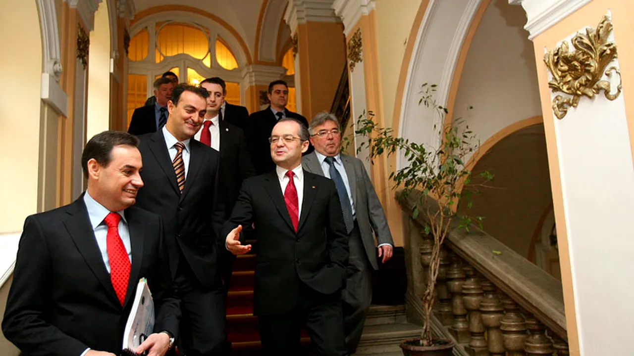 ALEGERI LOCALE 2012 - REZULTATE. La ARAD, fief PDL, Falcă reușește să-și salveze mandatul de primar. Cine ia CJ