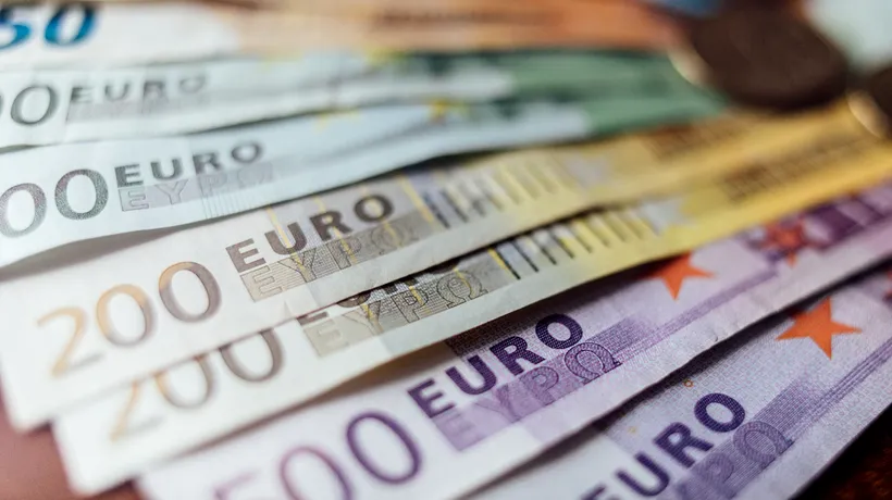 Marea Britanie și zona euro ar putea intra în recesiune în 2023. Experți financiari: ”Riscurile sunt de scădere”
