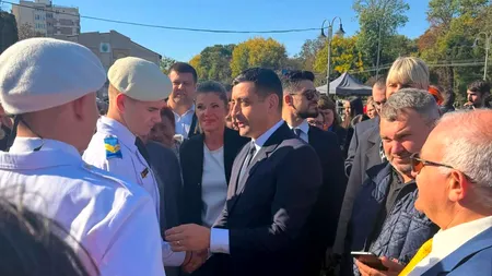 George Simion a sărbătorit Ziua Armatei Române în oraşul-simbol al luptelor din cel de-al Doilea Război Mondial