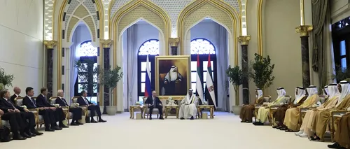 Putin s-a întâlnit cu liderul Emiratelor Arabe Unite, în efortul de intensificare a relațiilor cu statele din Golf, pe fondul sancțiunilor occidentale