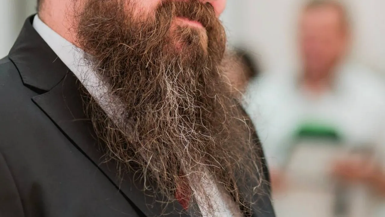 Răzvan Cherecheș, expert în Sănătate Publică: “’Lockdown-ul’ e singura soluție. Începem să avem morți evitabile!”