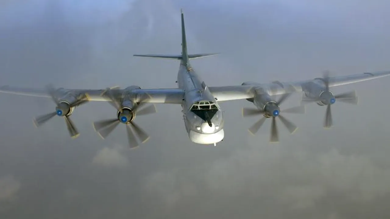 Tensiuni în Marea Japoniei. Avioanele militare ale Rusiei s-au apropiat de un portavion al SUA