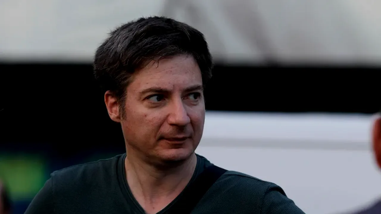 Andrei Caramitru cheamă lumea în stradă și invită la “rezistență”