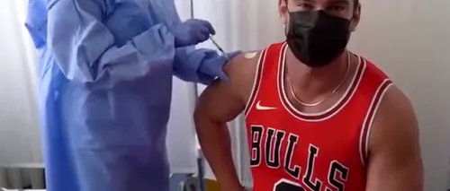 RO Vaccinare a redistribuit videoclipul în care Dorian Popa se vaccinează: „Cred cu tărie că acest vaccin ne va duce către normalitate” - VIDEO