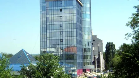 Un fost deputat PDL și un manager de fond de investiții candidează pe locul liber din CA SIF Moldova