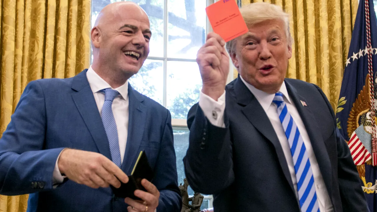 Trump intervine în scandalul din fotbal. Președintele Americii avertizează: FIFA ar face o „greșeală teribilă” dacă l-ar înlocui pe Infantino
