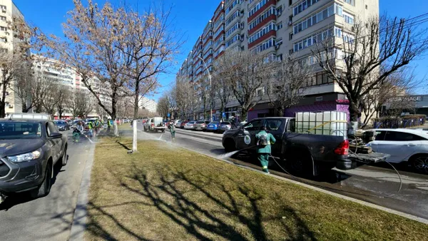 Comunicat. Rezultatele din prima săptămână a campaniei de curățenie generală în Sectorul 4. Au fost reparate peste jumătate din gropile de pe bulevarde