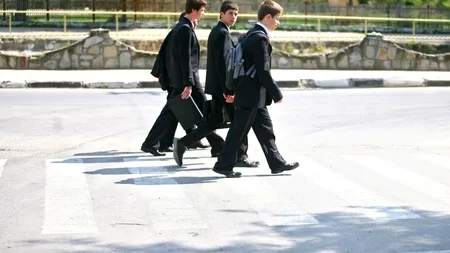 Viceprimarul Sectorului 6 vrea introducerea uniformelor în școli