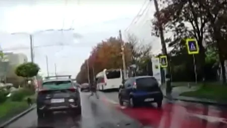 VIDEO. Cazul adolescentei călcate pe o trecere de pietoni din Militari: Fata a zăcut mai multe minute, fără ca vreun șofer să o ajute