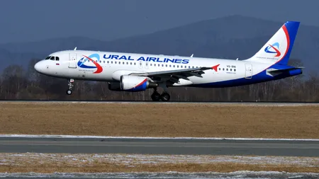 Caz incredibil. O femeie a fost dată jos din avion, după ce nu a vrut să citească instrucțiunile de securitate: Părea că nu le pasă