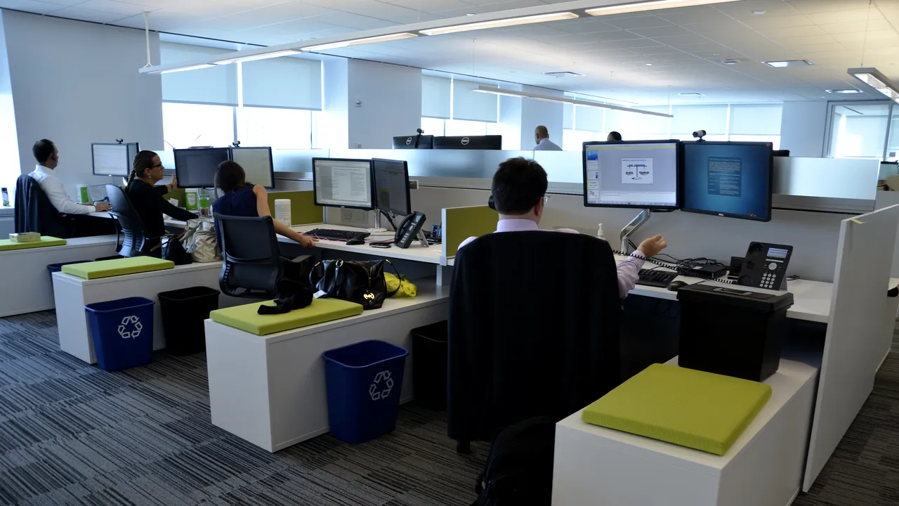 Studiul care le dă fiori angajaților din domeniul bancar: peste 1 milion de oameni sunt vizați numai în Europa