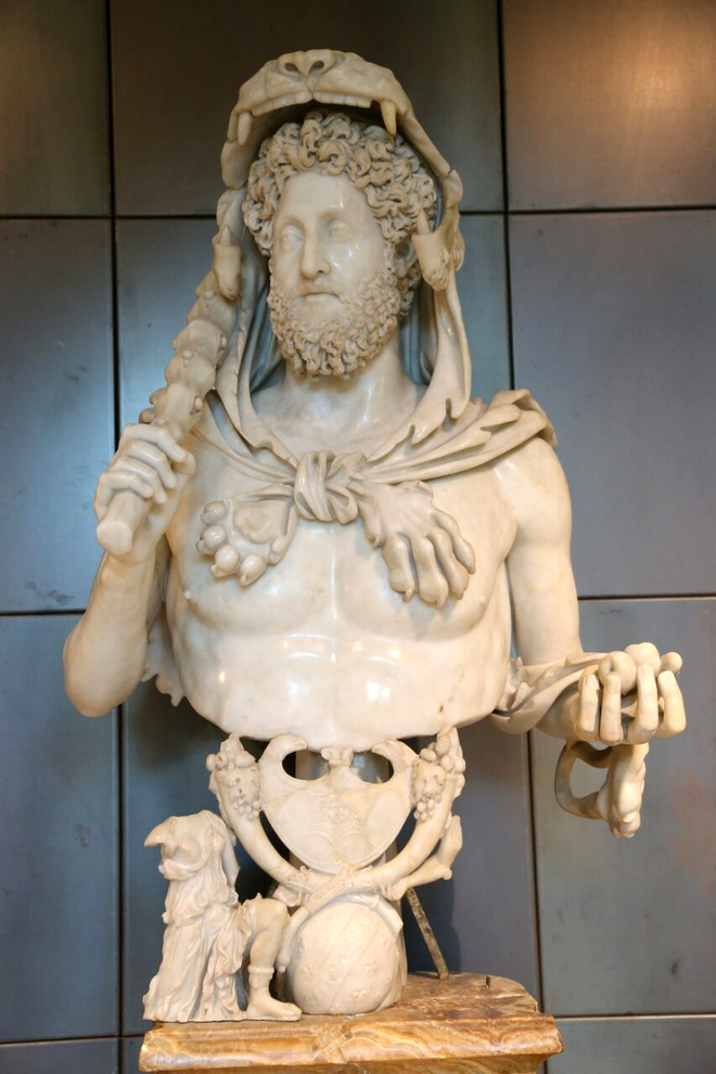 Commodus (161-192), în postura de Hercule, așa cum ar fi arătat în realitate - bust - Profimedia 