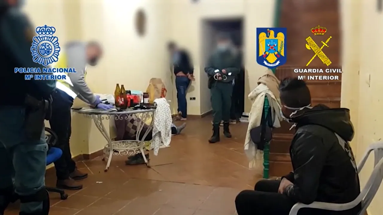 50 de ani de ÎNCHISOARE pentru o familie de români care a exploatat și umilit 10 compatrioți, în Spania