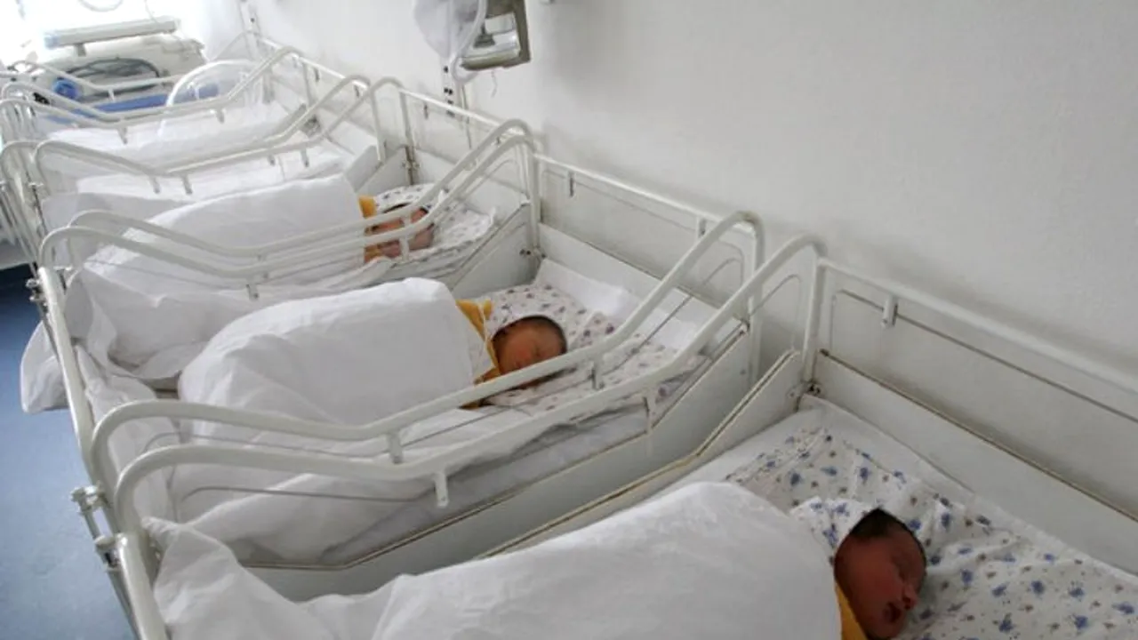 CAZ INEDIT ÎN JUDEȚUL CONSTANȚA. Gemenii care s-au născut la 7 ore diferență și la o sută de kilometri distanță unul de altul