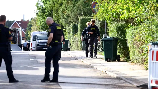 Alertă de securitate la Copenhaga după ce o dronă suspectă a fost găsită lângă casa ministrului Apărării. Au fost trimise echipe de geniști
