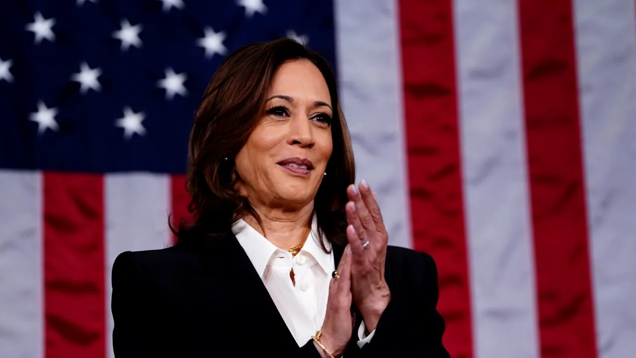 Ce cred americanii despre CANDIDATURA Kamalei Harris / „E pregătită America pentru o FEMEIE de culoare și nu un infractor CONDAMNAT?”