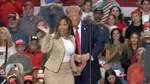 Trump, comentariu „picant” despre posteriorul cântăreței Nicki Minaj: „Apropo, m-am uitat la un fund al naibii de frumos. E greu să-l ratezi”. Reacția artistei