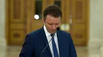 VIDEO | Siegfried Mureșan, prins cu „copiuțe”. Premierul desemnat promite salarii și pensii mai mari, dar nu știe ce valoare au salariul minim și pensia minimă în România. Cum s-a încurcat complet la rata inflației