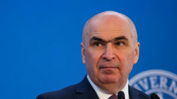 Bolojan le cere românilor să reducă voluntar consumul de energie și îndeamnă firmele să își facă planul de consum