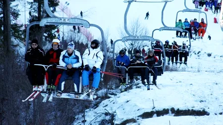 Mii de turiști pe Valea Prahovei în primul weekend din acest an; printre ei, creștini de rit vechi