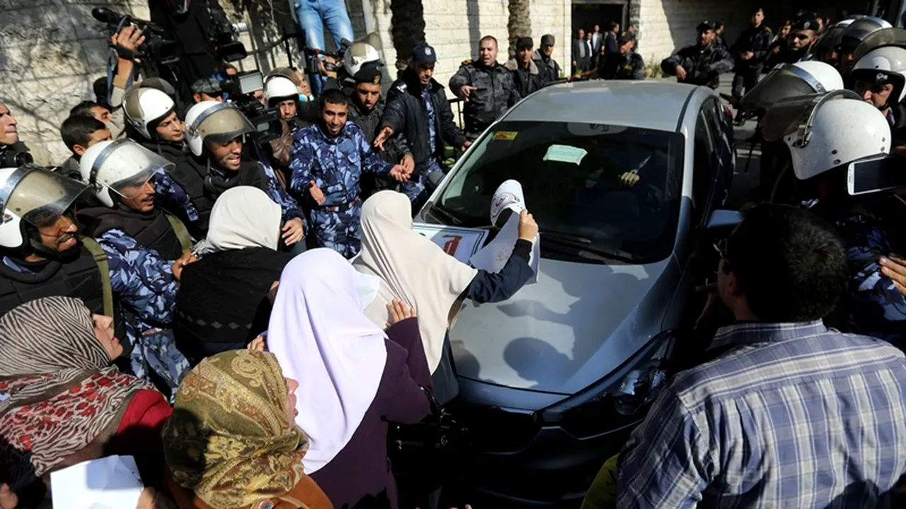 Vehicule consulare americane, atacate cu pietre de coloniști israelieni, în Cisiordania