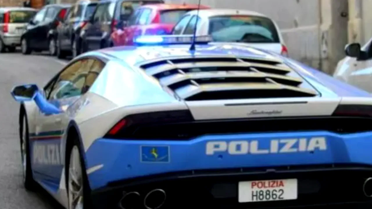 Poliția din Italia folosește Lamborghini pentru a transporta rinichii într-un timp record