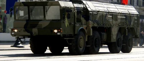 NATO este în alertă: Rusia a transferat la graniță rachete care pot transporta focoase atomice

